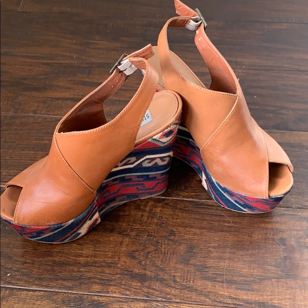 Steve Madden Aztec Wedges